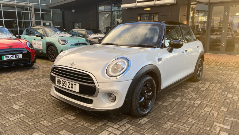 MINI Hatchback 1.5 Cooper Classic II 5dr Auto Petrol Hatchback